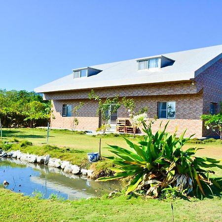 Red Crown Jacana B&B Taitung Екстериор снимка